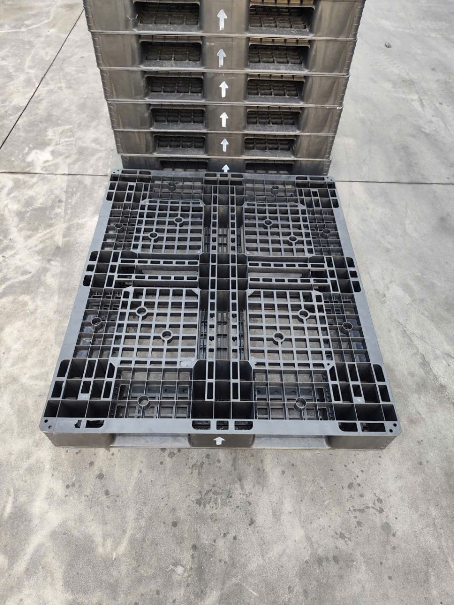 Pallet nhựa Bến Cát