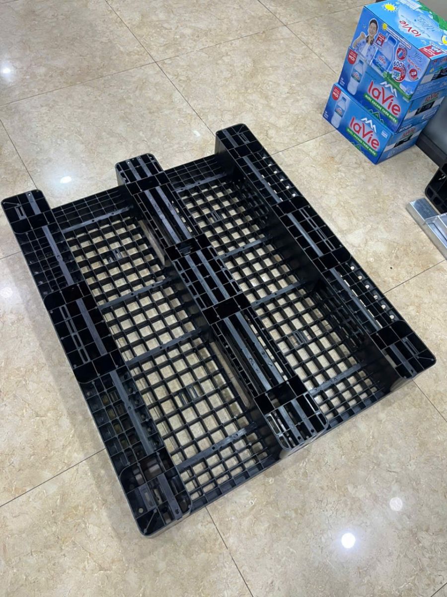 Pallet nhựa Tân Uyên