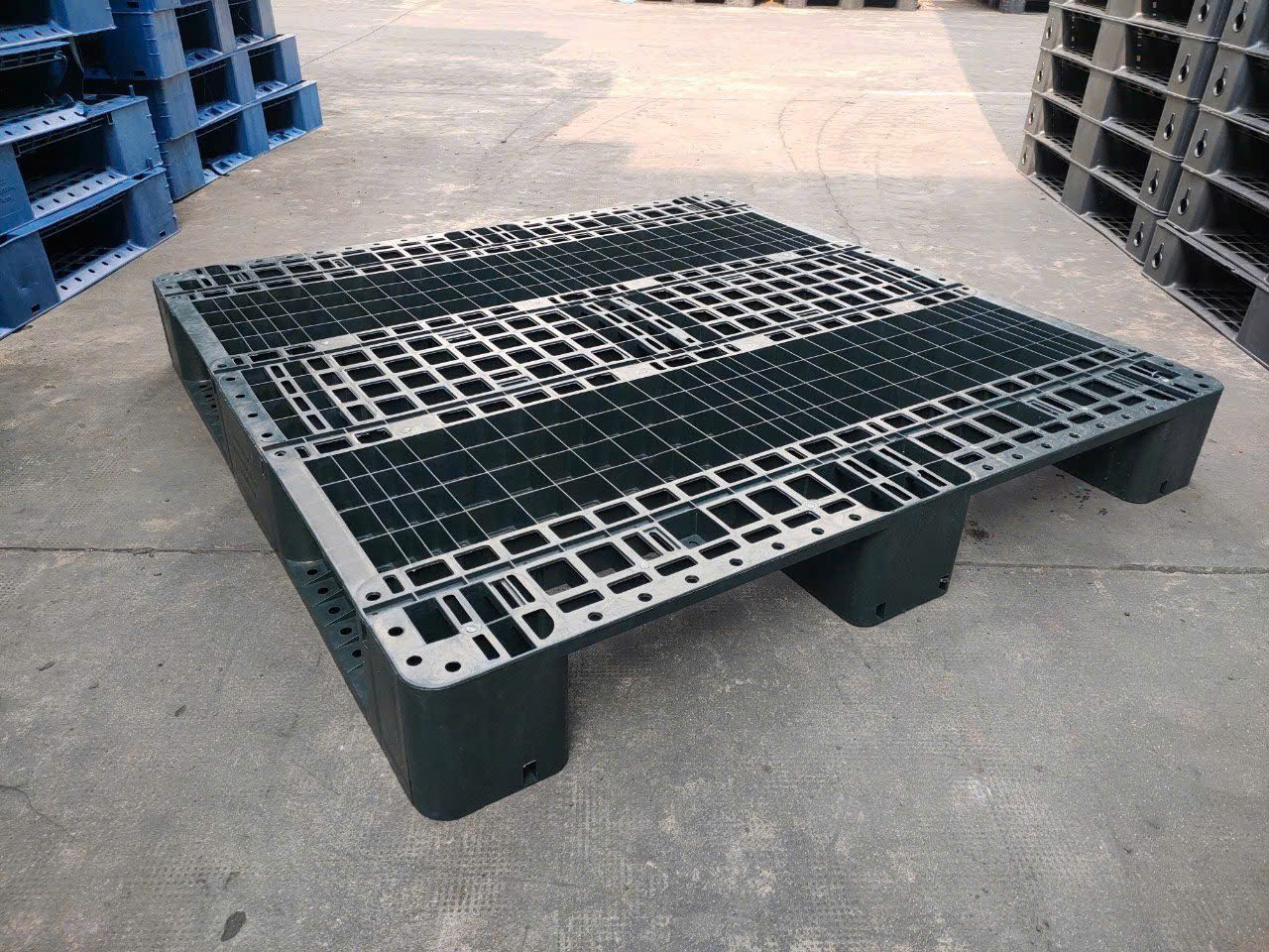 pallet nhựa Thủ Đức