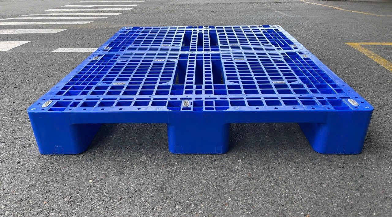 Pallet nhựa Vĩnh Cửu